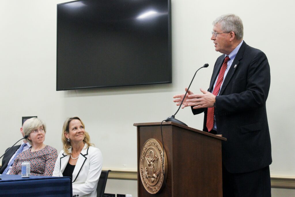 Congressman Frank Lucas Frank Lucas speaks to women in Fusion